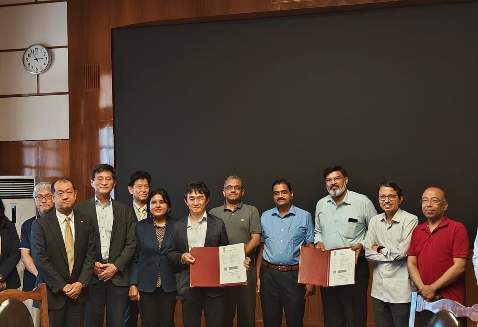 Fujitsu Limited and IISc sign MoU for collaboration in data science ...